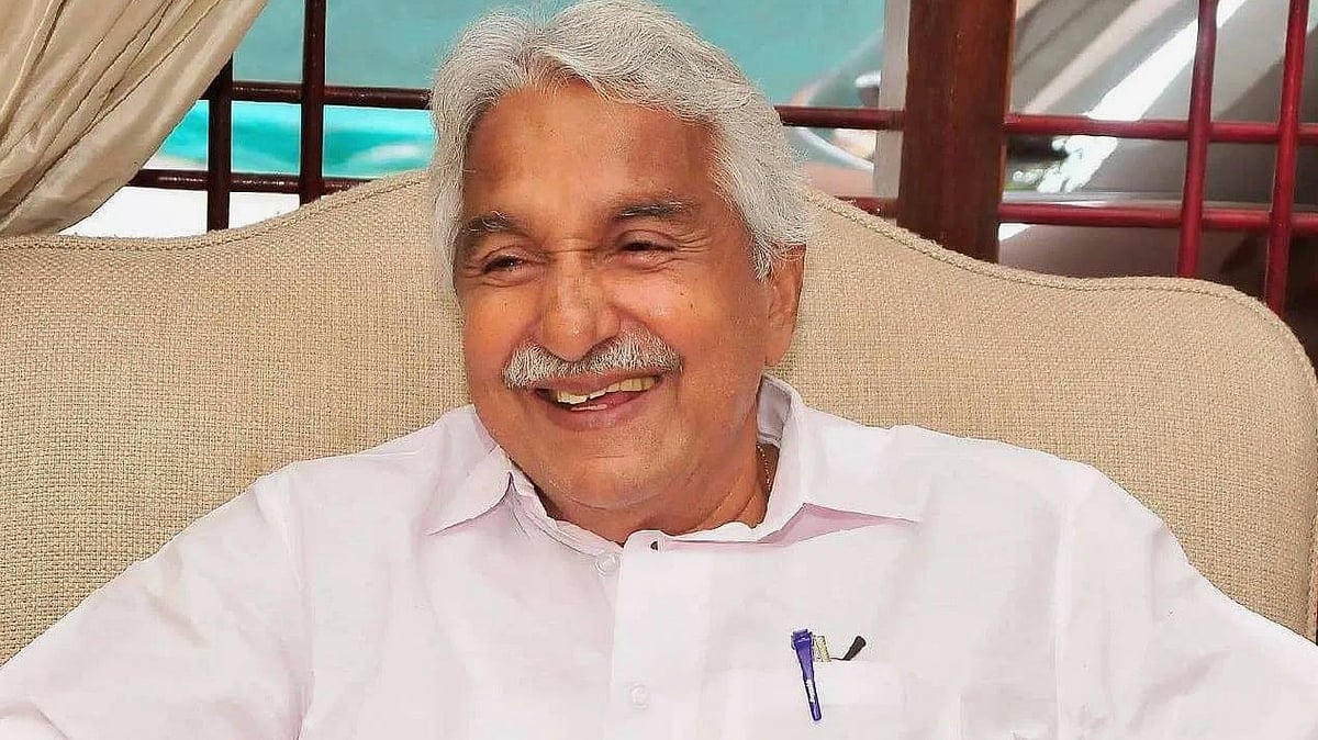 'ഏറ്റവും കൂടുതൽ സന്തോഷിക്കുന്നത് അദ്ദേഹത്തിന്റെ ആത്മാവ്'; വിഴിഞ്ഞം തുറമുഖത്തിന് ഉമ്മൻചാണ്ടിയുടെ പേരിടണമെന്ന് കോൺ​ഗ്രസ്